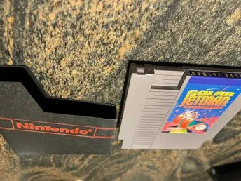 Solar Jetman: Hunt for the Golden Warpship - Nintendo NES
