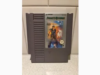 Snake's Revenge NES (Endast kassett)
