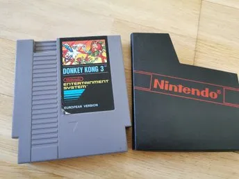 Donkey Kong 3 till Nintendo NES - 5 skruvar