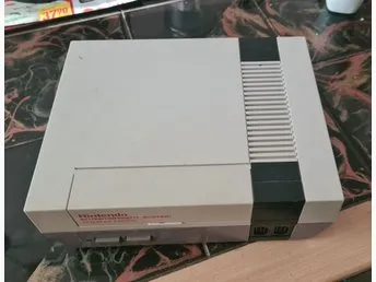 Nintendo NES-PAL-001 med Dr. Mario
