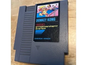 Donkey Kong - Nintendo NES (European Version)
