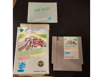 Rad Racer NES + sliten kartong + dammskydd