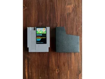 Soccer till Nintendo 8-bit NES! Svarta serien!